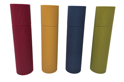 pfeffermühle modern gewürzmühle keramik salzmühle manuell pfeffermühle design küchenaccessoire modern pfeffermühle Chelsea Rot 3d gedruckt gewürzmühle handgefertigte pfeffermühle minimalistische küche geschenkidee küche